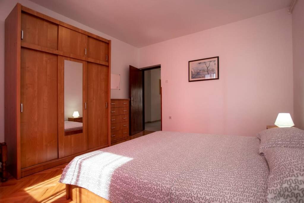 Herak - Smoljan Apartamento